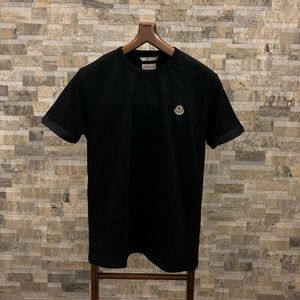 Moncler Logo-Patch Tshirt